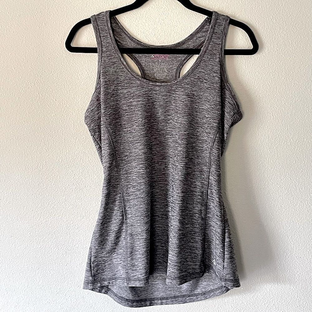 Attivo Heather Gray Racerback Athletic Tank. Size Medium.